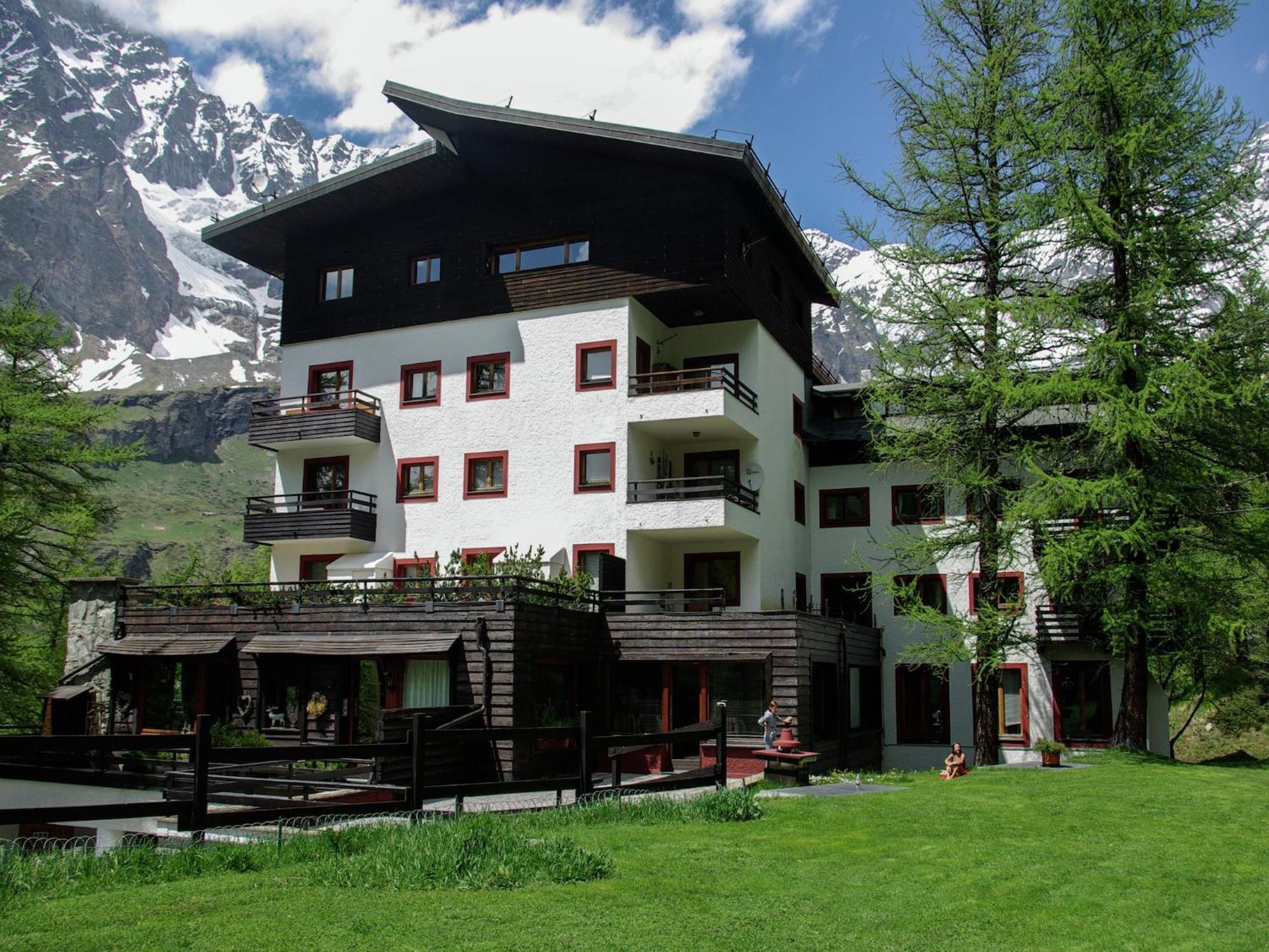 Contemporary Apartment In Breuil Cervinia Near Ski Area Ngoại thất bức ảnh